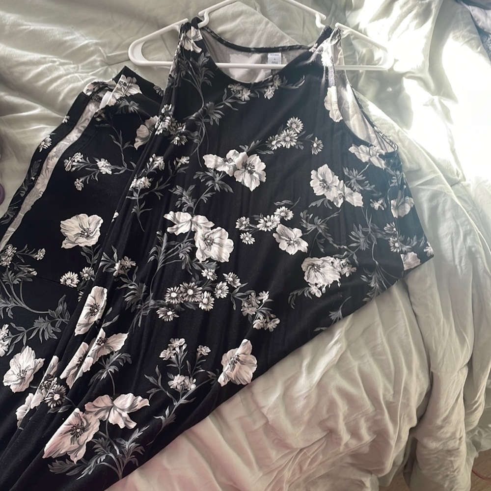 Black with flowers Old Navy dress